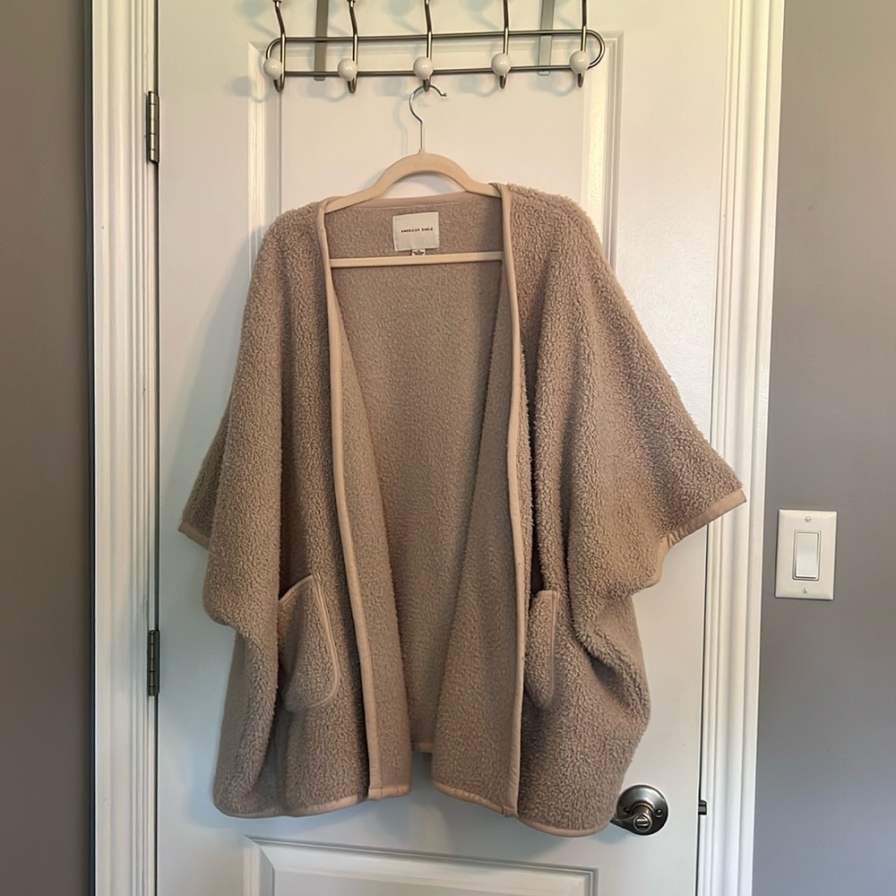 AMERICAN EAGLE PONCHO